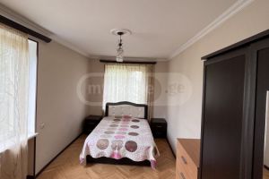 Clean house for rent. 3room apartment with household appliances, located on Tsereteli, 2 stops from the